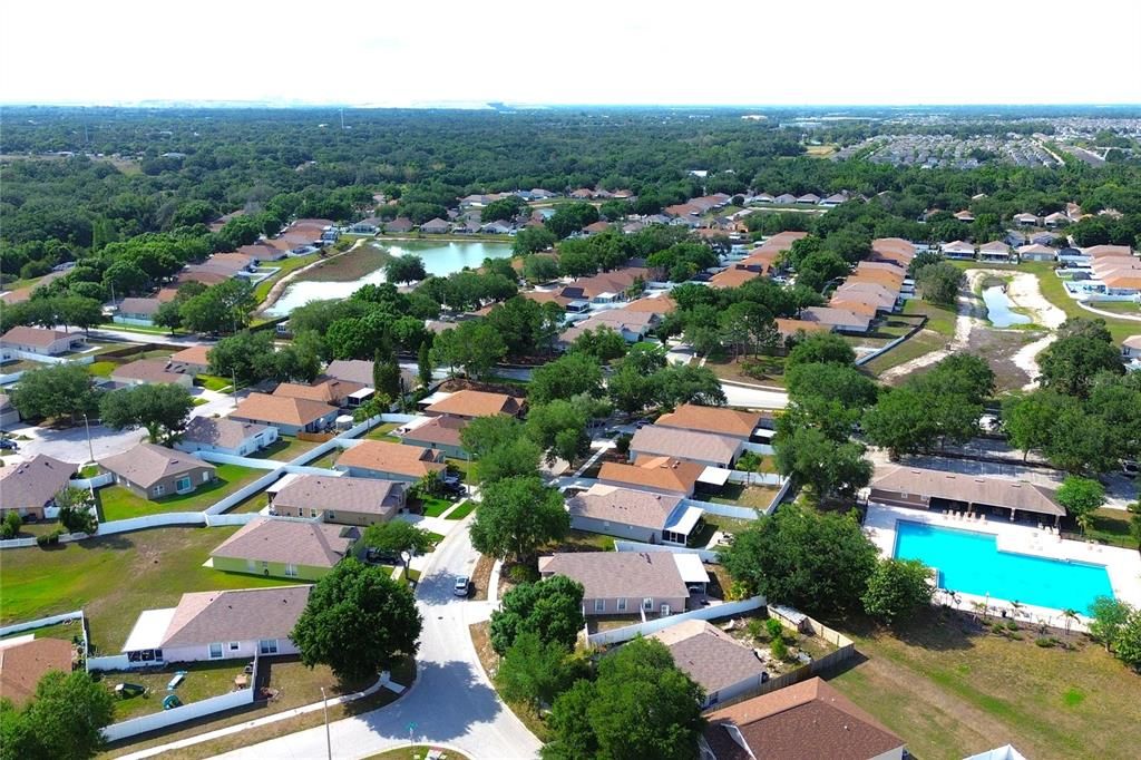 For Sale: $370,000 (4 beds, 2 baths, 1936 Square Feet)
