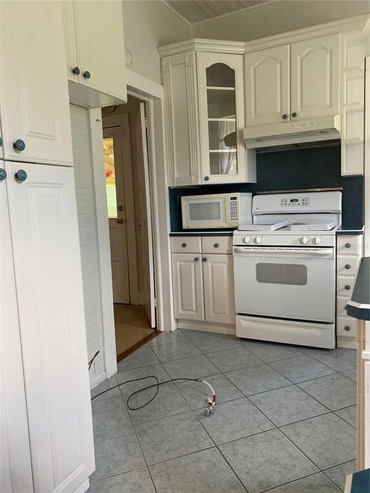 На продажу: $189,000 (3 спален, 2 ванн, 1300 Квадратных фут)