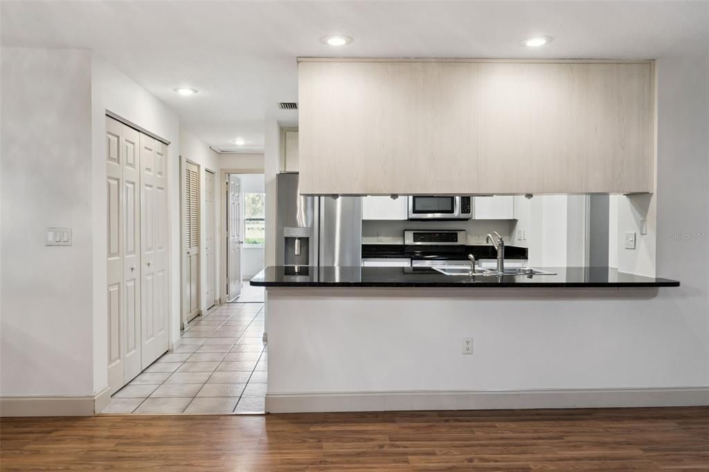 En Venta: $220,000 (3 camas, 2 baños, 1250 Pies cuadrados)