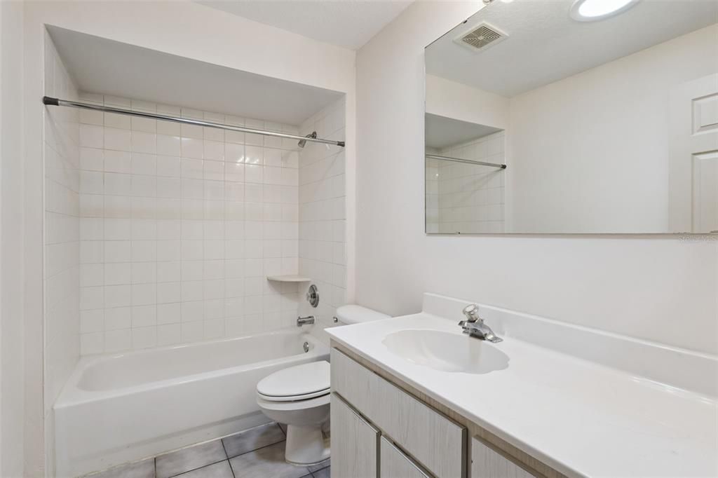 En Venta: $220,000 (3 camas, 2 baños, 1250 Pies cuadrados)