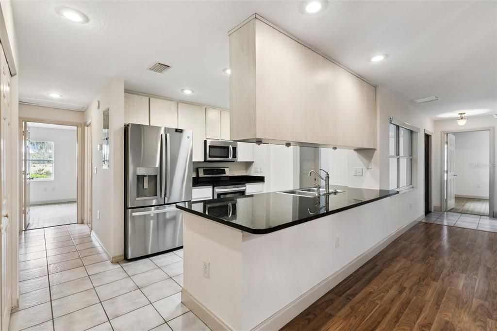 En Venta: $220,000 (3 camas, 2 baños, 1250 Pies cuadrados)