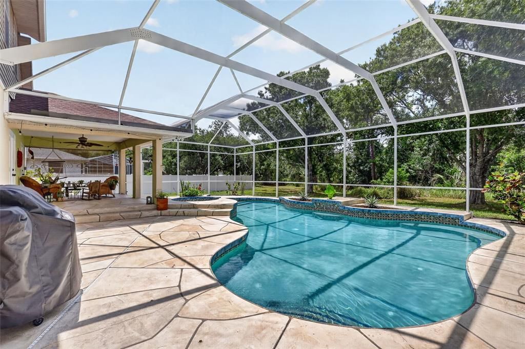 For Sale: $575,000 (3 beds, 2 baths, 2086 Square Feet)