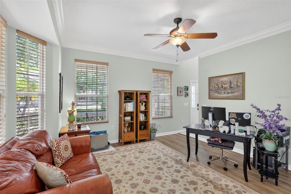 For Sale: $575,000 (3 beds, 2 baths, 2086 Square Feet)