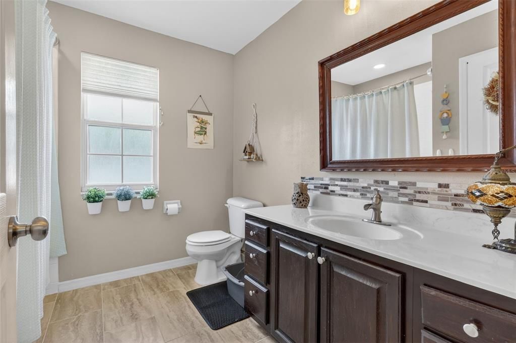 For Sale: $575,000 (3 beds, 2 baths, 2086 Square Feet)