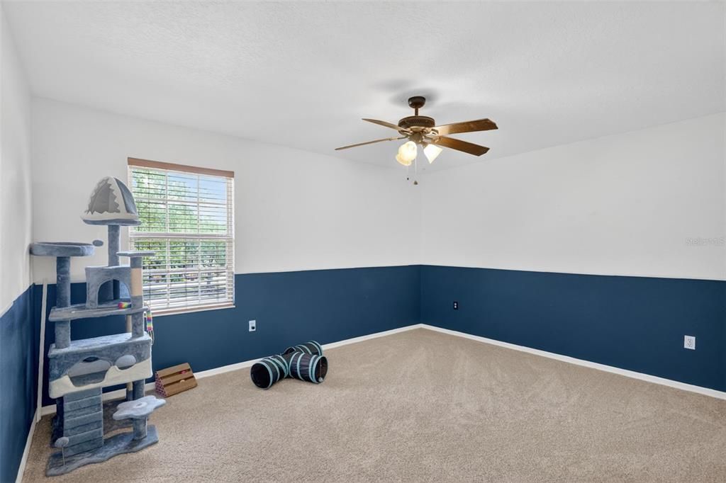 For Sale: $575,000 (3 beds, 2 baths, 2086 Square Feet)