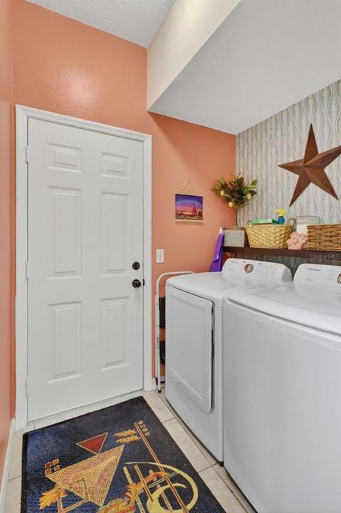 For Sale: $575,000 (3 beds, 2 baths, 2086 Square Feet)