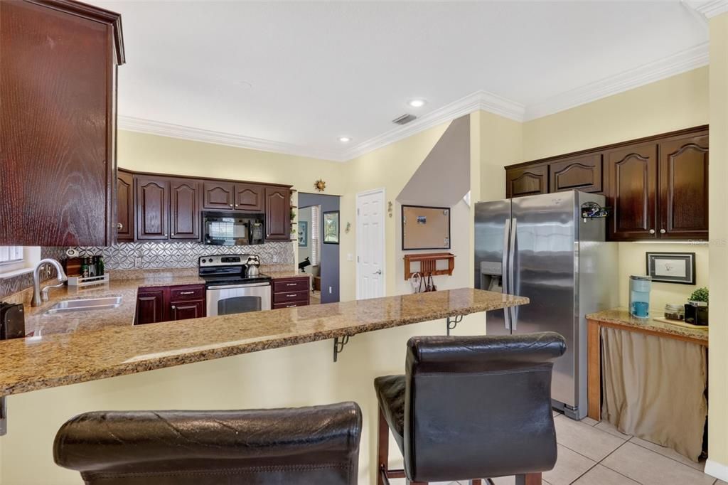 For Sale: $575,000 (3 beds, 2 baths, 2086 Square Feet)