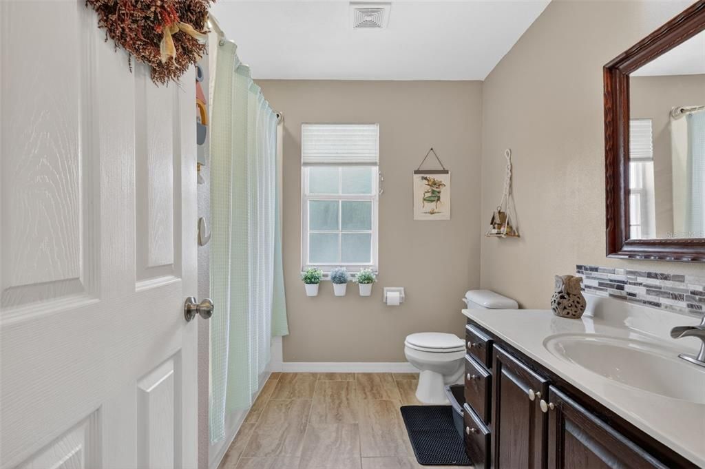For Sale: $575,000 (3 beds, 2 baths, 2086 Square Feet)