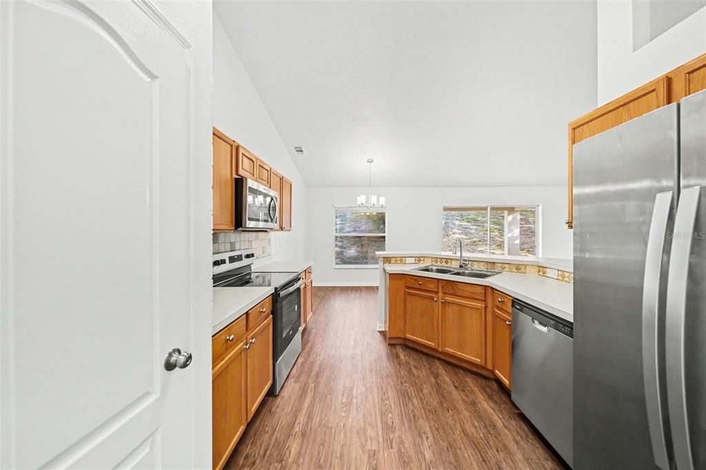 En Venta: $359,900 (3 camas, 2 baños, 1646 Pies cuadrados)