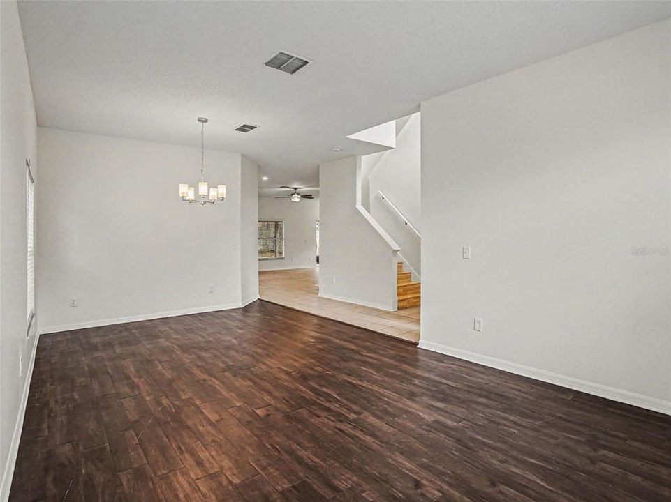 For Sale: $509,900 (5 beds, 3 baths, 2698 Square Feet)