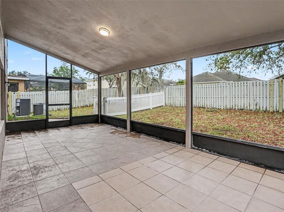 For Sale: $509,900 (5 beds, 3 baths, 2698 Square Feet)