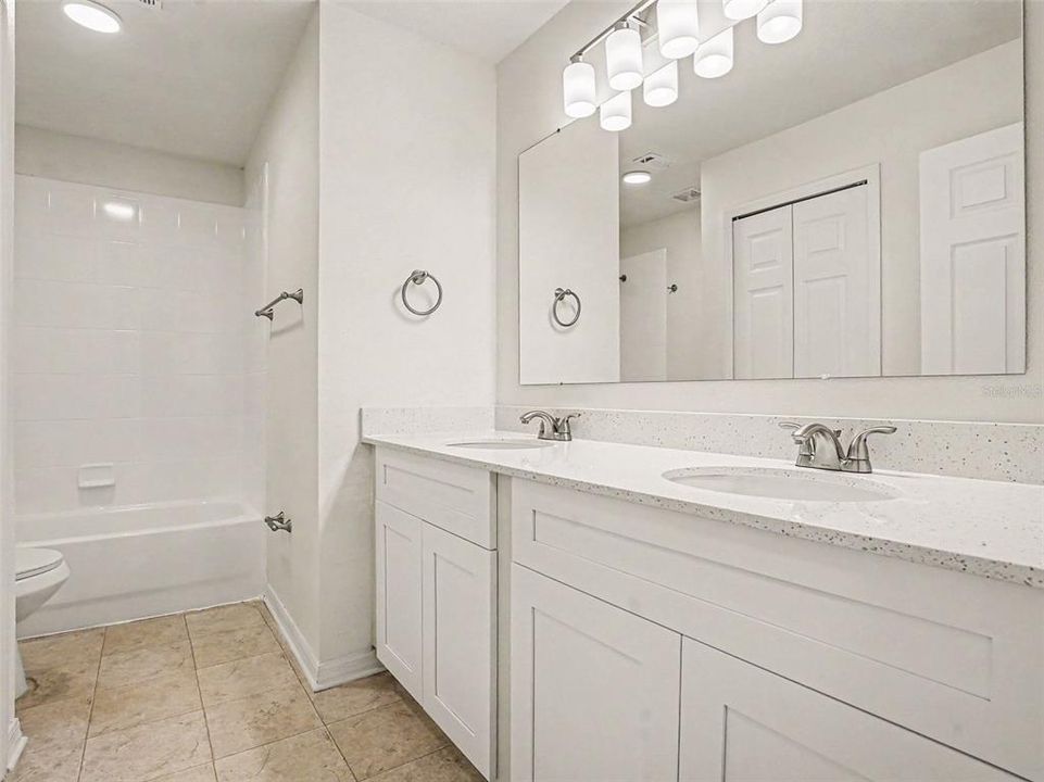 For Sale: $509,900 (5 beds, 3 baths, 2698 Square Feet)