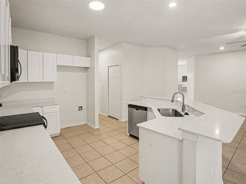 For Sale: $509,900 (5 beds, 3 baths, 2698 Square Feet)