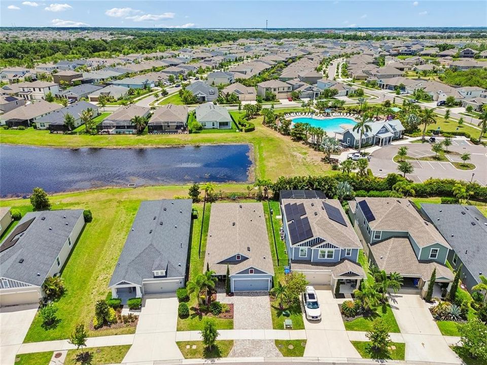 Activo con contrato: $349,000 (3 camas, 2 baños, 1544 Pies cuadrados)