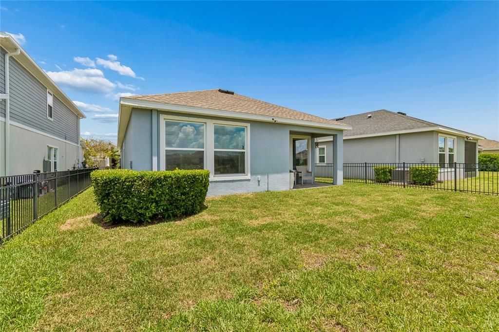 Activo con contrato: $349,000 (3 camas, 2 baños, 1544 Pies cuadrados)