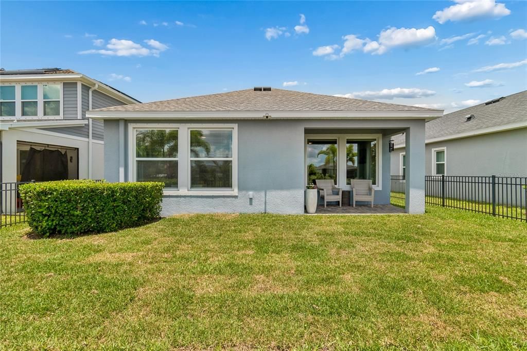 Activo con contrato: $349,000 (3 camas, 2 baños, 1544 Pies cuadrados)