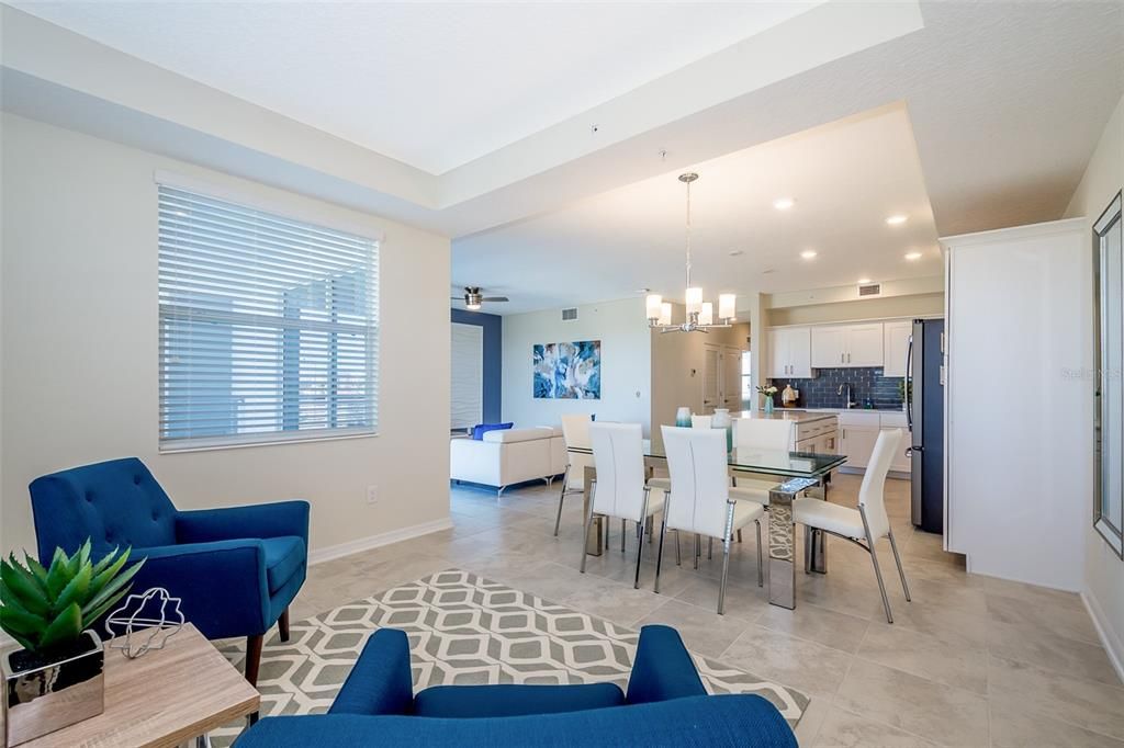 For Sale: $299,800 (2 beds, 2 baths, 1196 Square Feet)