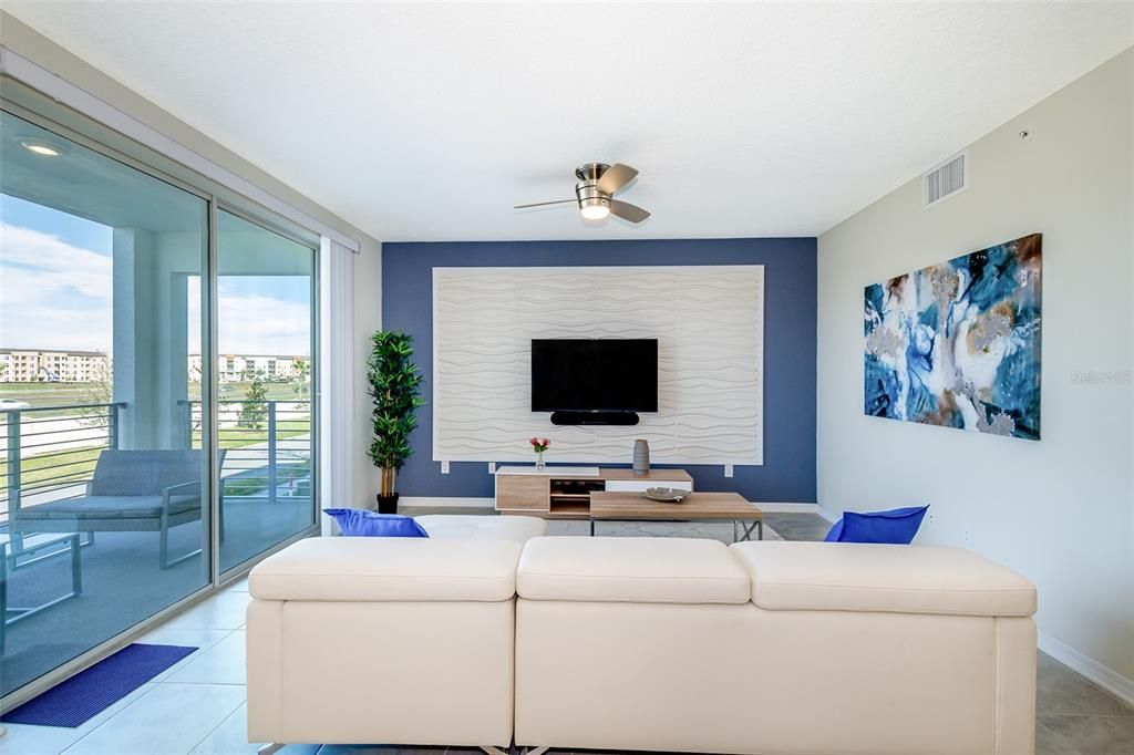 For Sale: $299,800 (2 beds, 2 baths, 1196 Square Feet)