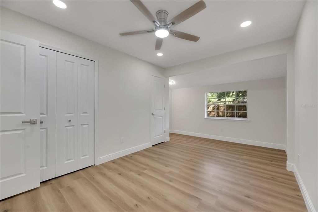 На продажу: $459,990 (3 спален, 2 ванн, 1831 Квадратных фут)
