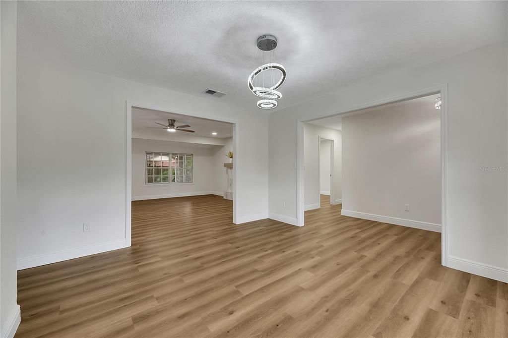 На продажу: $459,990 (3 спален, 2 ванн, 1831 Квадратных фут)