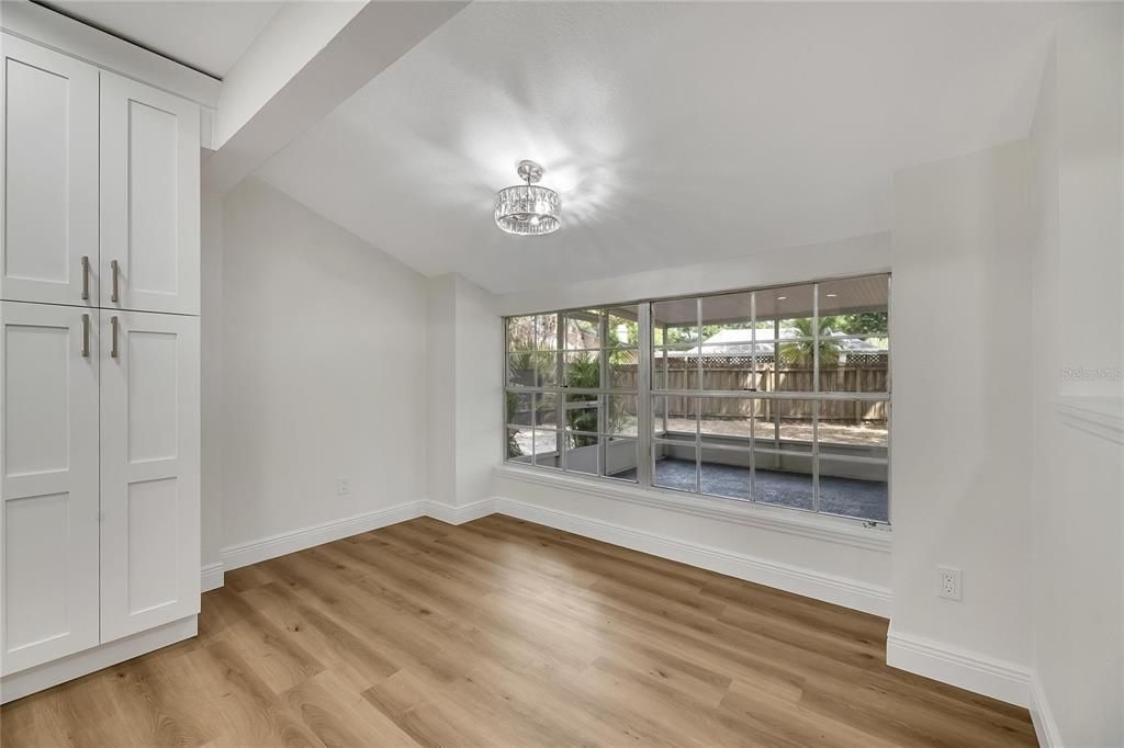 На продажу: $459,990 (3 спален, 2 ванн, 1831 Квадратных фут)