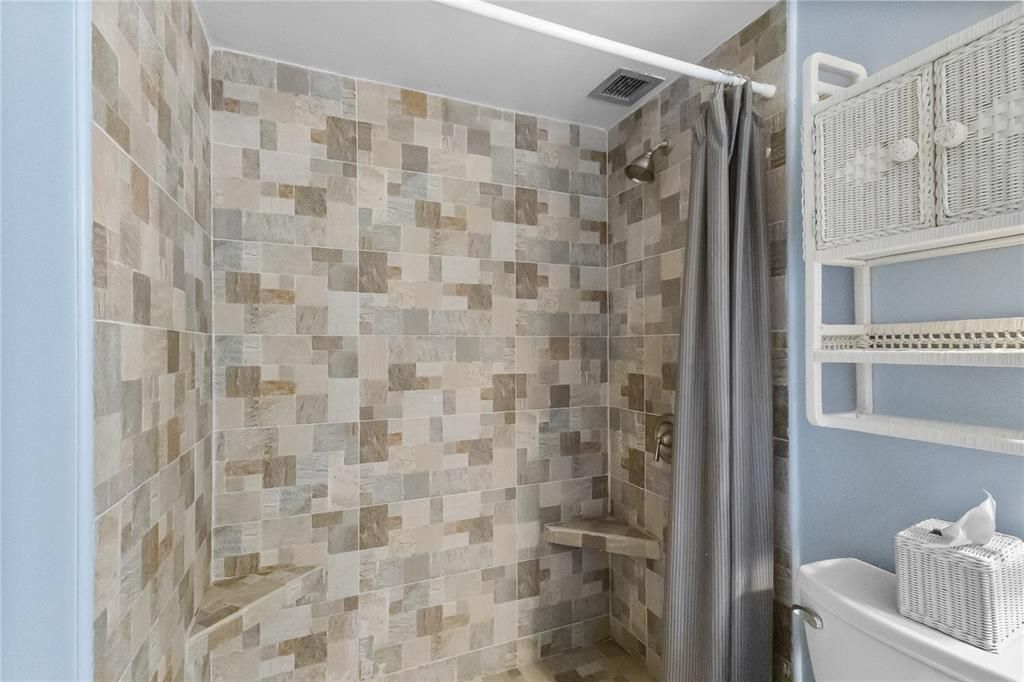 For Sale: $539,000 (2 beds, 2 baths, 1391 Square Feet)