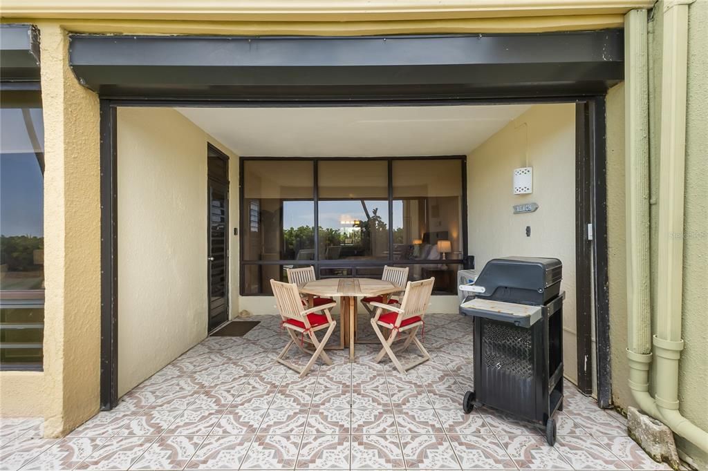 For Sale: $539,000 (2 beds, 2 baths, 1391 Square Feet)