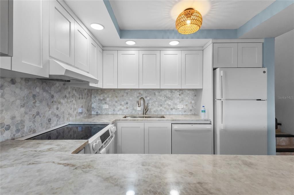 For Sale: $539,000 (2 beds, 2 baths, 1391 Square Feet)