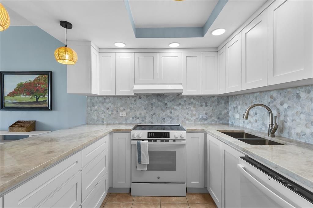 For Sale: $539,000 (2 beds, 2 baths, 1391 Square Feet)