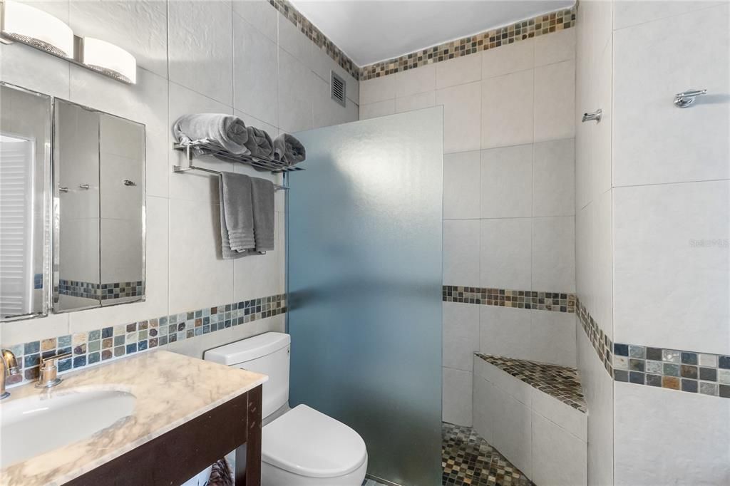 For Sale: $539,000 (2 beds, 2 baths, 1391 Square Feet)