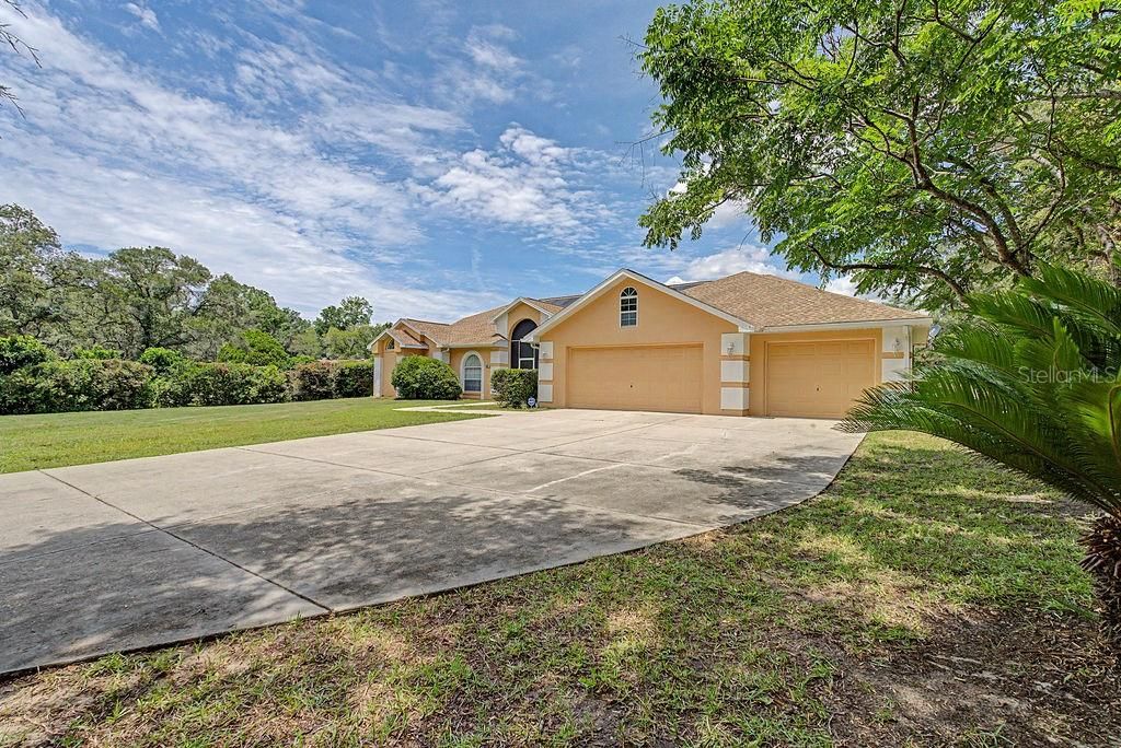 For Sale: $565,000 (4 beds, 2 baths, 2443 Square Feet)