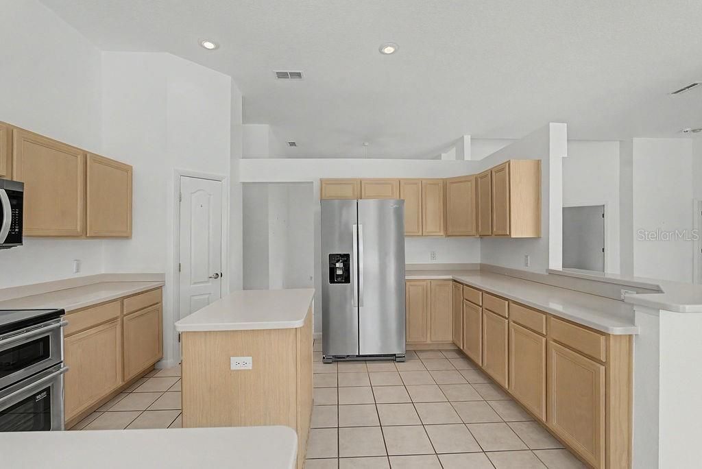 For Sale: $565,000 (4 beds, 2 baths, 2443 Square Feet)