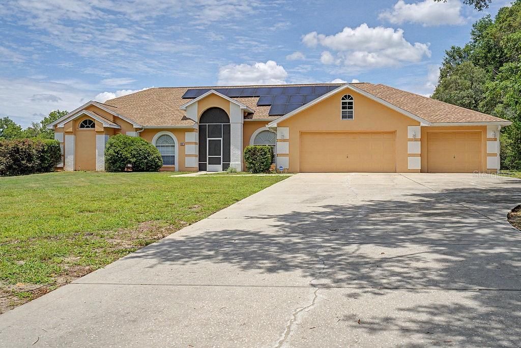 For Sale: $565,000 (4 beds, 2 baths, 2443 Square Feet)