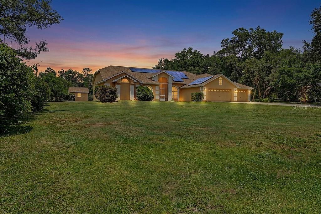 For Sale: $565,000 (4 beds, 2 baths, 2443 Square Feet)