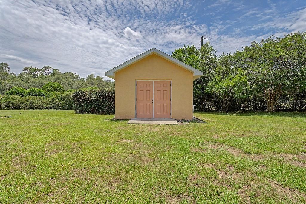 For Sale: $565,000 (4 beds, 2 baths, 2443 Square Feet)