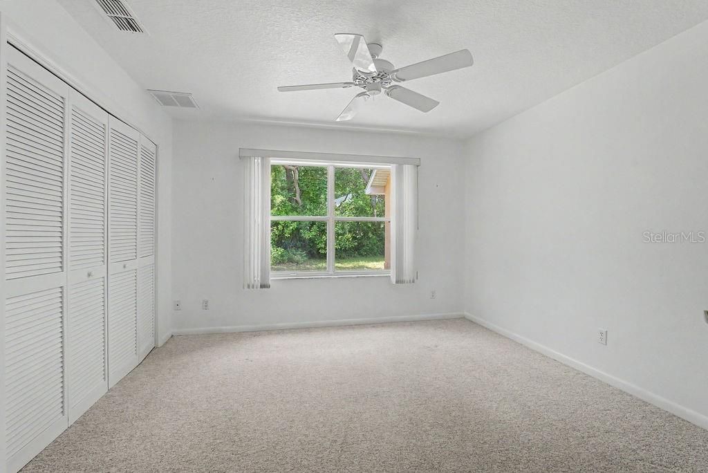 For Sale: $565,000 (4 beds, 2 baths, 2443 Square Feet)