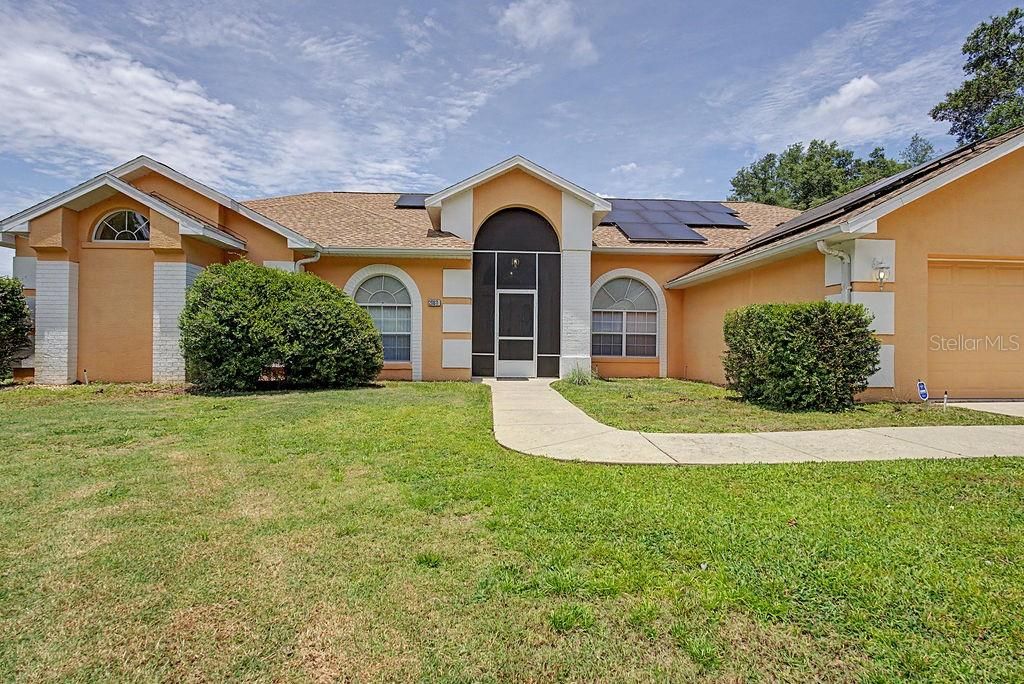 For Sale: $565,000 (4 beds, 2 baths, 2443 Square Feet)