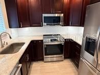 В аренду: $2,495 (2 спален, 1 ванн, 700 Квадратных фут)