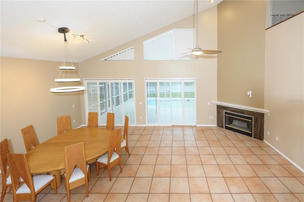 For Rent: $3,395 (3 beds, 2 baths, 2099 Square Feet)