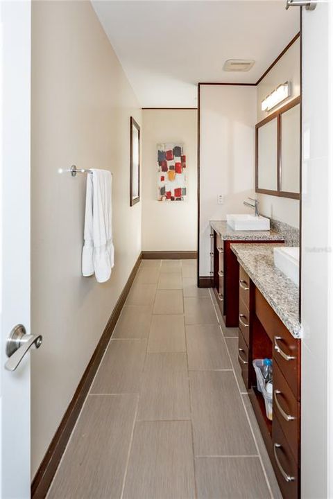 For Rent: $3,395 (3 beds, 2 baths, 2099 Square Feet)