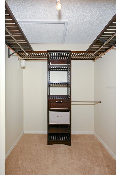 For Rent: $3,395 (3 beds, 2 baths, 2099 Square Feet)