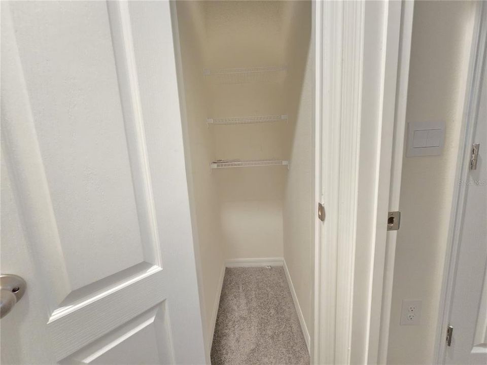 В аренду: $2,200 (3 спален, 2 ванн, 1673 Квадратных фут)