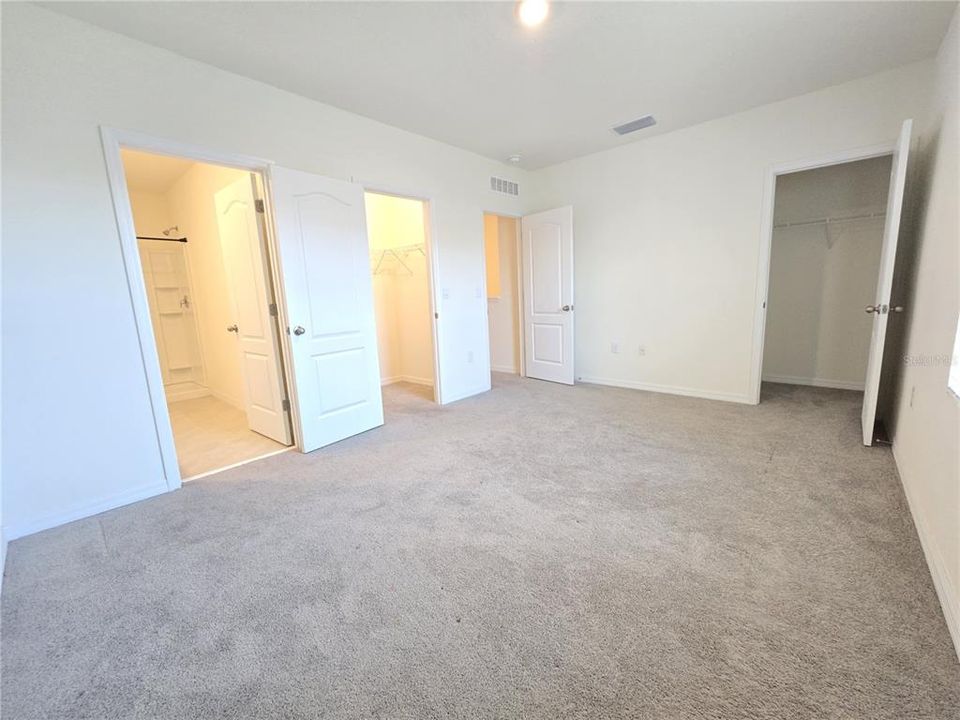 В аренду: $2,200 (3 спален, 2 ванн, 1673 Квадратных фут)