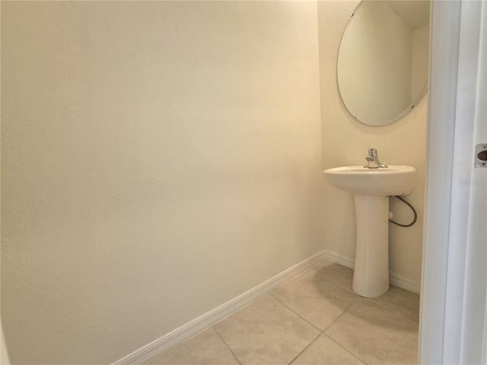 В аренду: $2,200 (3 спален, 2 ванн, 1673 Квадратных фут)