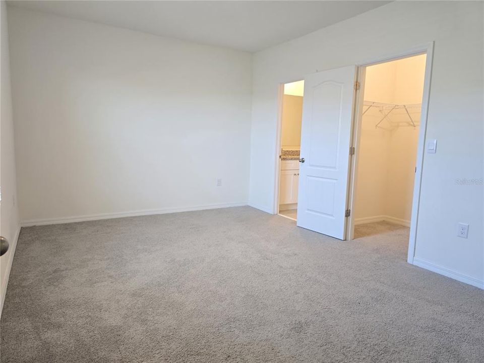 В аренду: $2,200 (3 спален, 2 ванн, 1673 Квадратных фут)