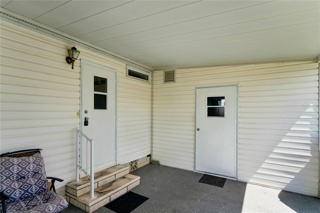 For Sale: $148,000 (2 beds, 2 baths, 1040 Square Feet)