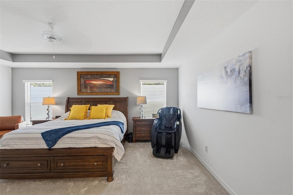 For Sale: $725,000 (3 beds, 2 baths, 1931 Square Feet)