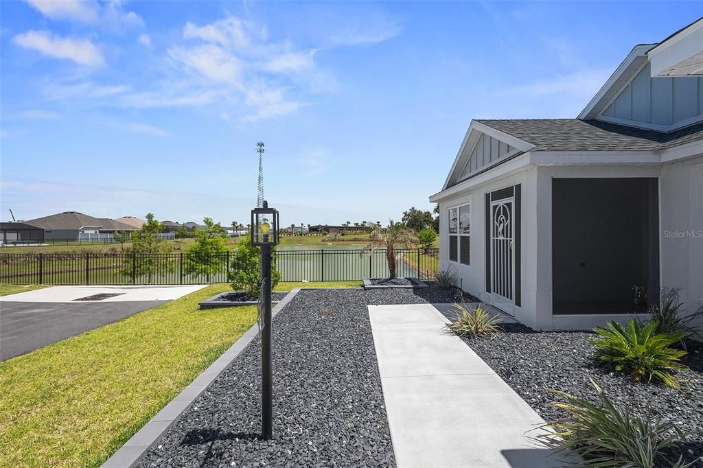 For Sale: $725,000 (3 beds, 2 baths, 1931 Square Feet)