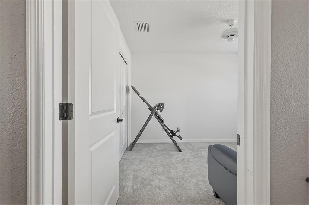 For Sale: $725,000 (3 beds, 2 baths, 1931 Square Feet)