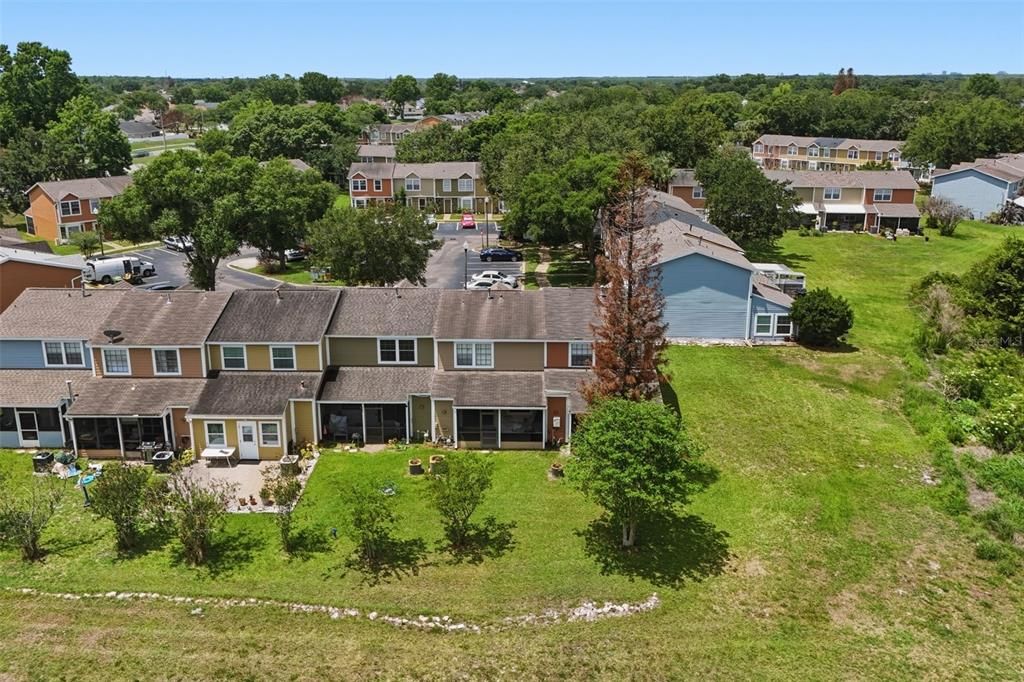 На продажу: $265,000 (2 спален, 2 ванн, 1092 Квадратных фут)